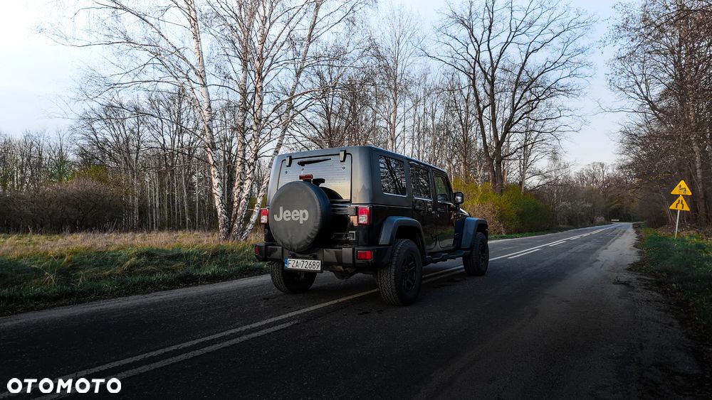 Jeep Wrangler - 4