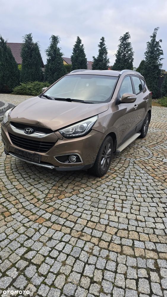 Hyundai ix35 ver-1-6-2wd-fifa-world-cup-edition - 7