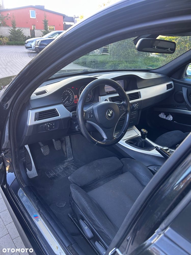 BMW Seria 3 325i - 18