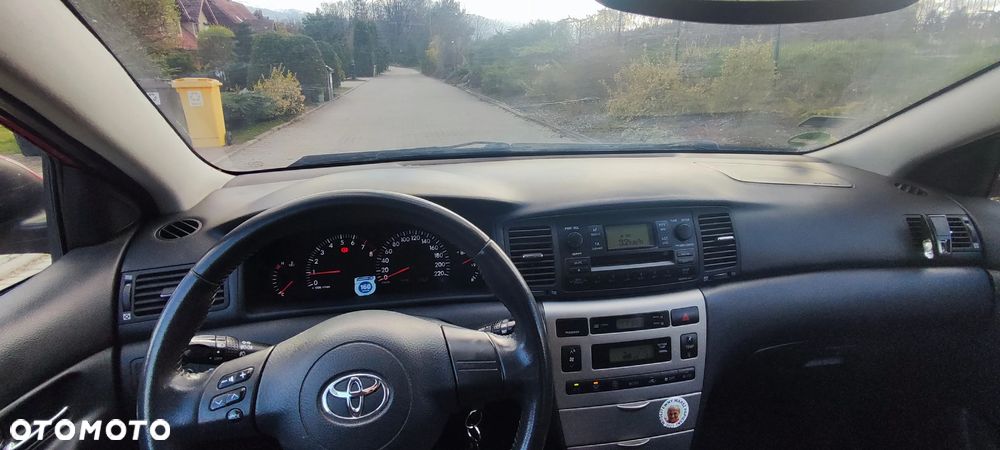 Toyota Corolla 1.4 VVT-i Dynamic - 9