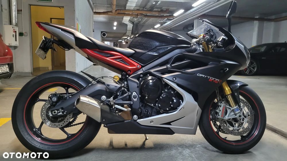 Triumph Daytona - 10