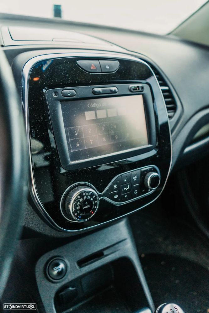 Renault Captur 0.9 TCE Exclusive - 16