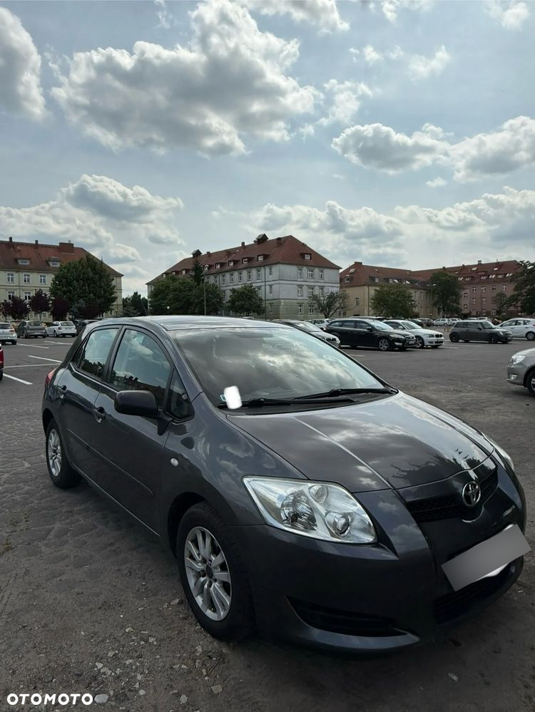 Toyota Auris 1.4 VVT-i Luna - 2