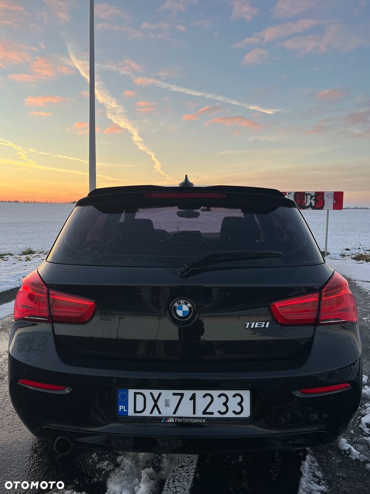 BMW Seria 1 116i - 4
