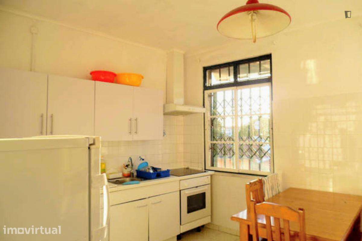 Quarto - localizado em Estrela Lisbon - Grande imagem: 3/11