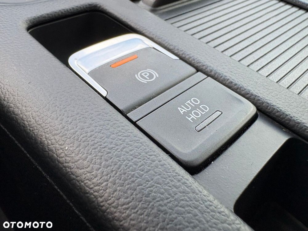 Volkswagen Passat - 28
