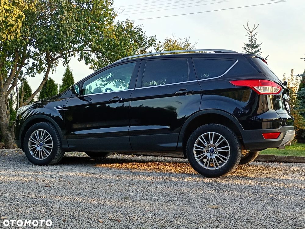 Ford Kuga 2.0 TDCi 2x4 Titanium - 24