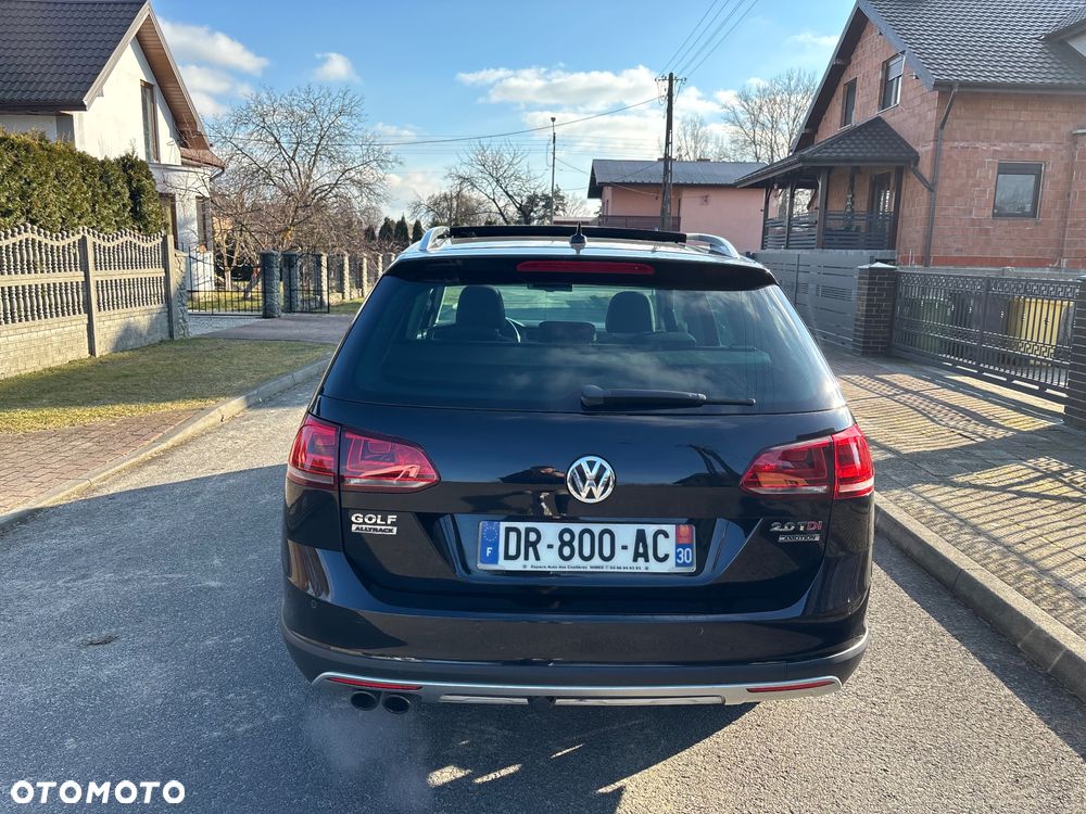 Volkswagen Golf - 10