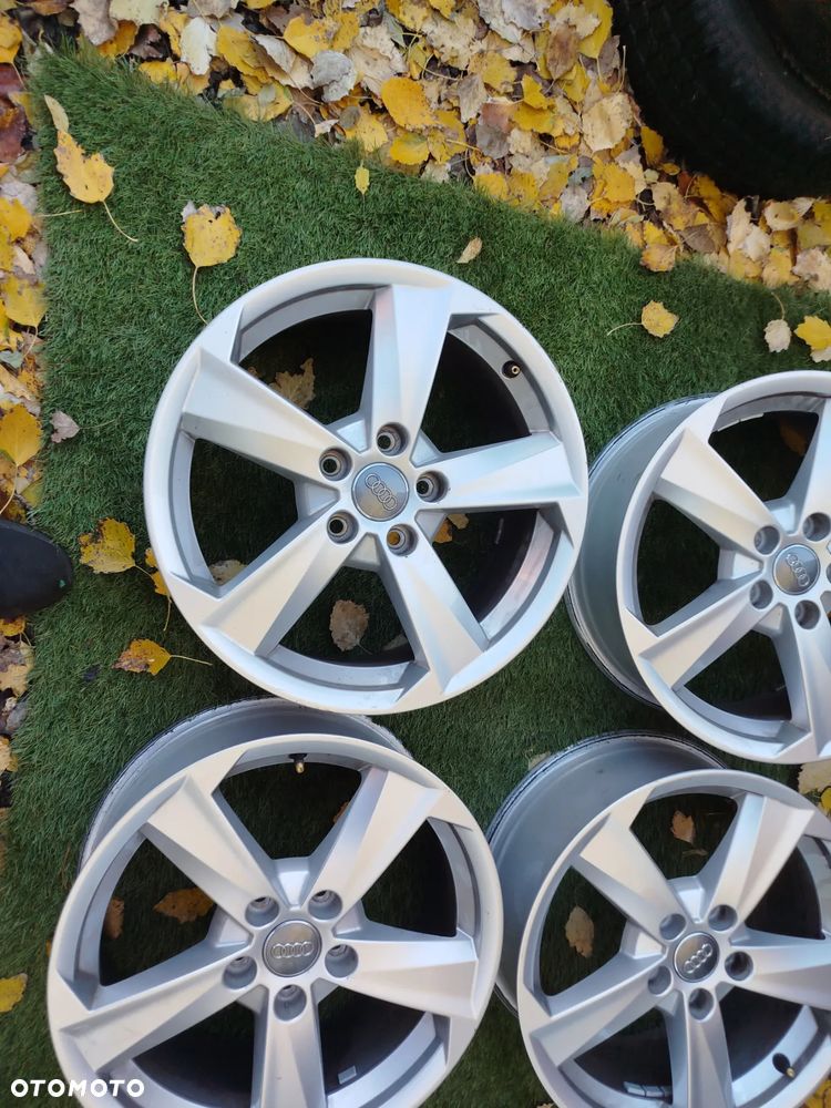 Felgi Aluminiowe Audi 5x112 7Jx17 Et45 81A 601 025B Oryginał Super Stan - 3