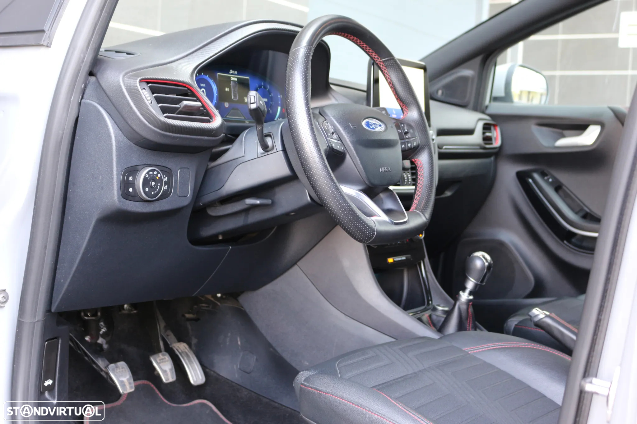 Ford Puma 1.0 EcoBoost Hybrid ST-LINE DESIGN - 11