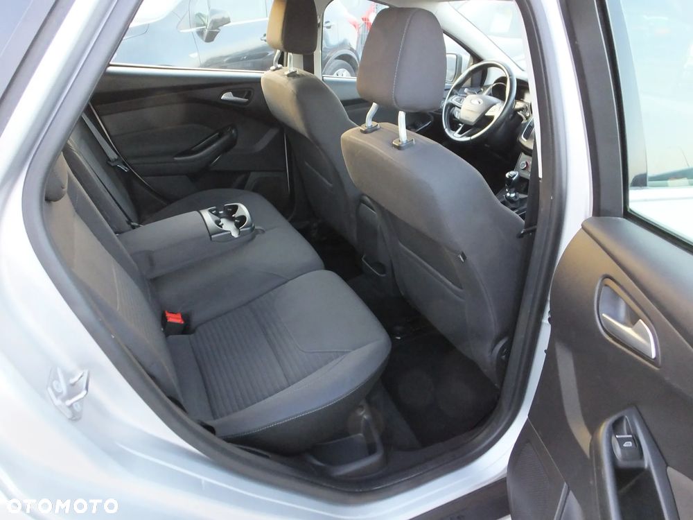 Ford Focus 1.5 TDCi DPF Start-Stopp-System Titanium - 32