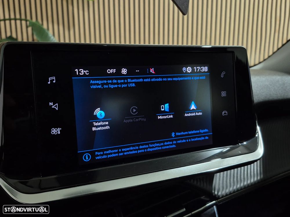 Peugeot 2008 1.2 PureTech Active Pack - 24