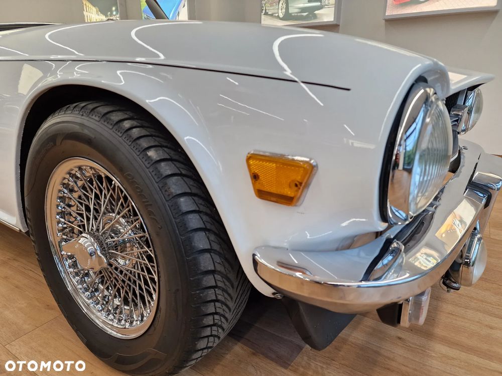 Triumph TR6 - 15
