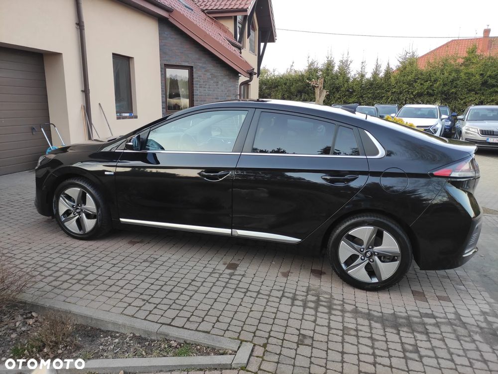 Hyundai IONIQ 1.6 GDI Premium - 6