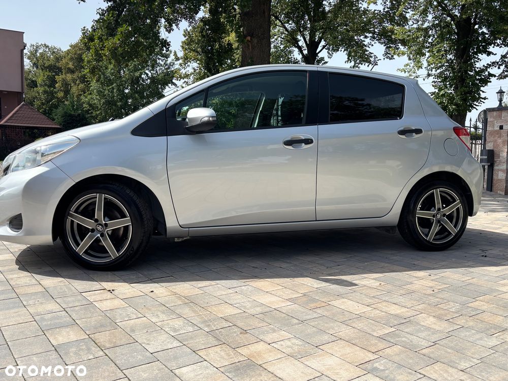 Toyota Yaris 1.4 D-4D Comfort - 4
