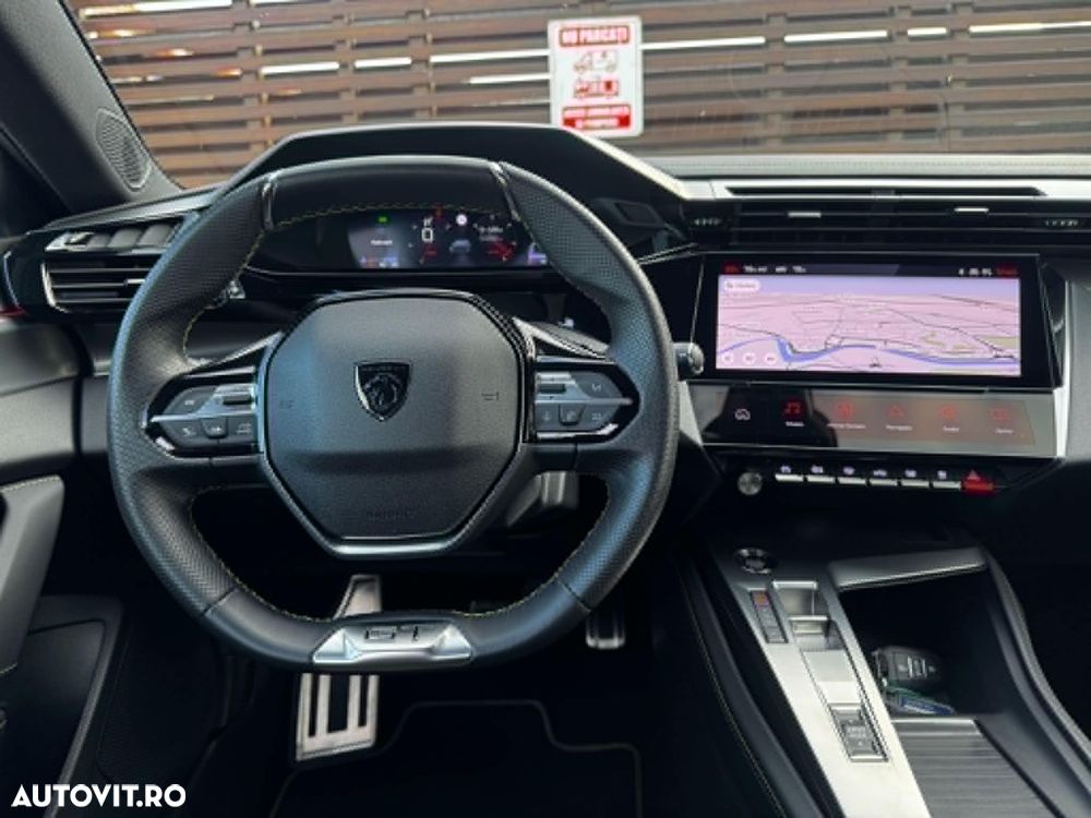 Peugeot 408 PureTech 130 EAT8 GT - 13