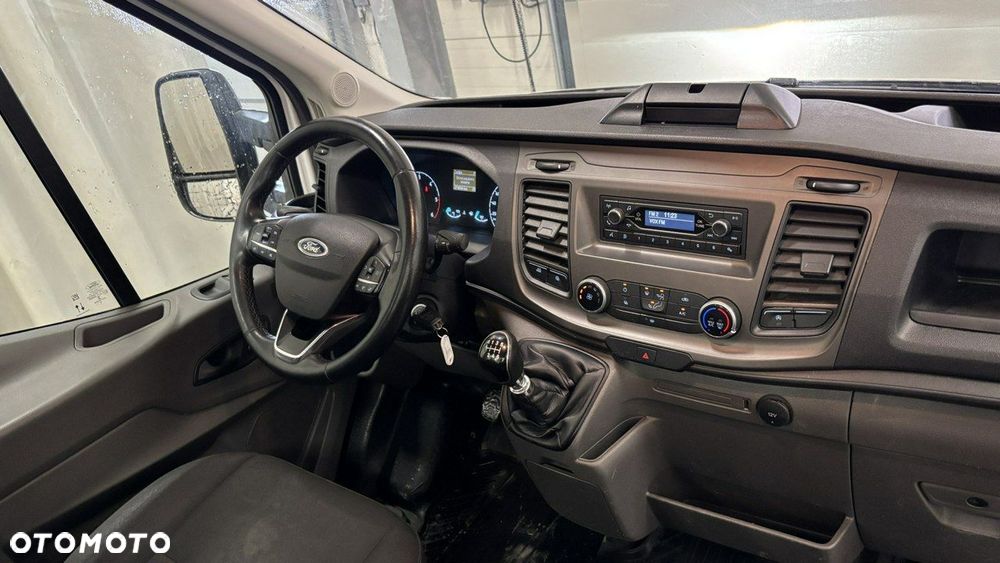 Ford Transit - 12