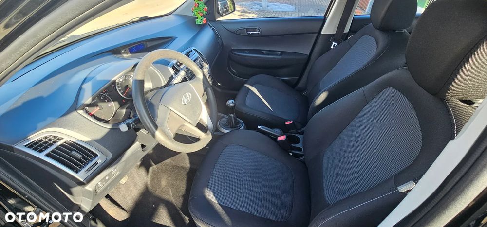 Hyundai i20 1.25 Comfort - 11
