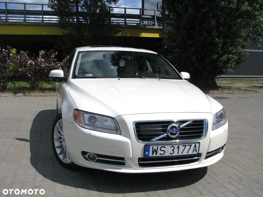 Volvo S80 4.4 V8 AWD Executive - 1