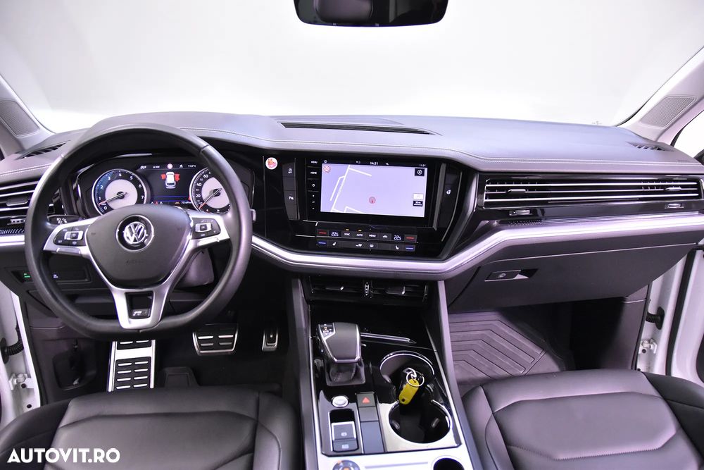 Volkswagen Touareg - 9