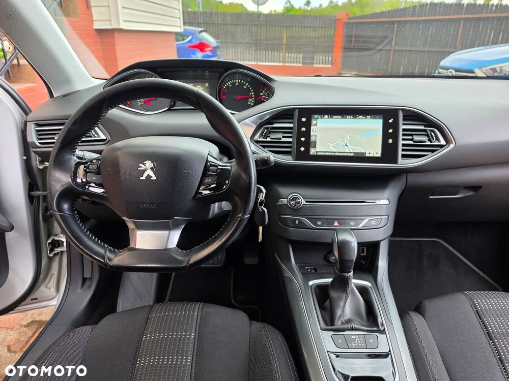 Peugeot 308 BlueHDi 150 EAT6 Stop & Start Business-Line - 27