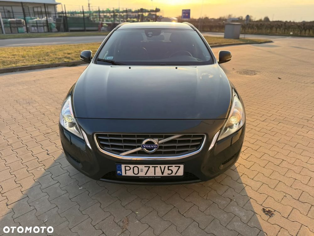 Volvo V60 D3 Geartronic Momentum - 15