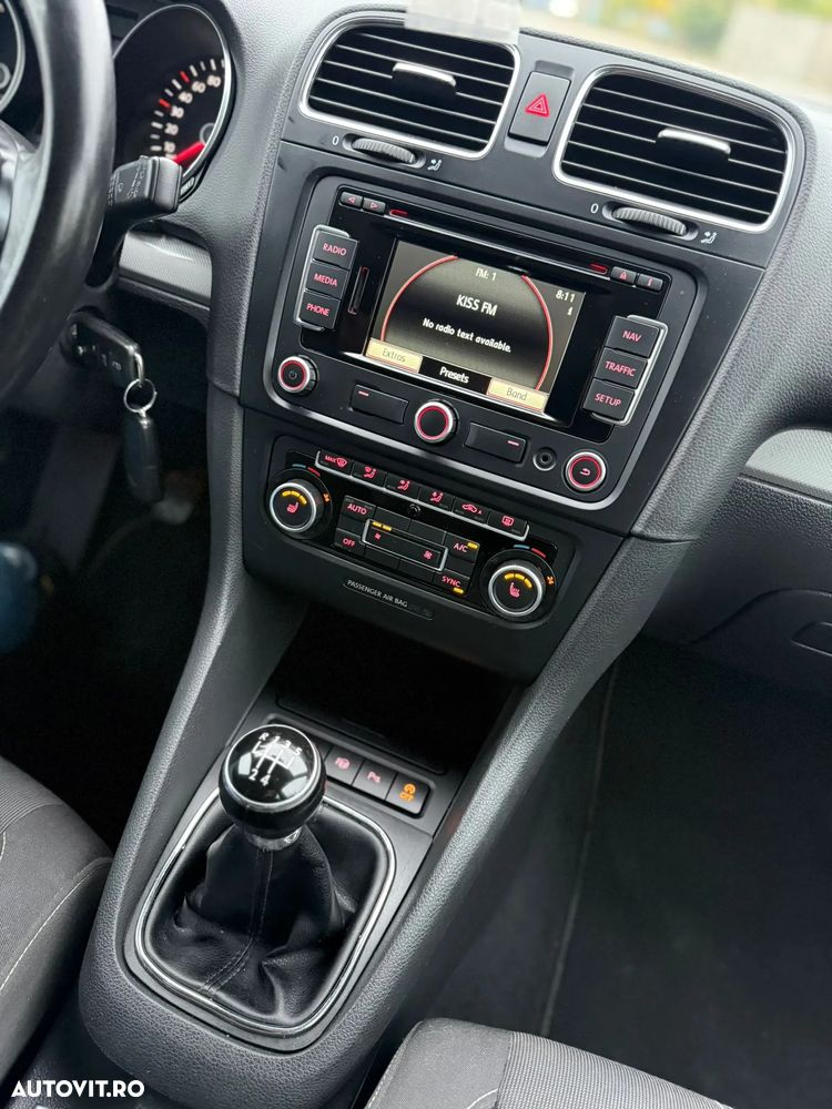Volkswagen Golf 1.6 TDI DPF BlueMotion Technology MATCH - 25