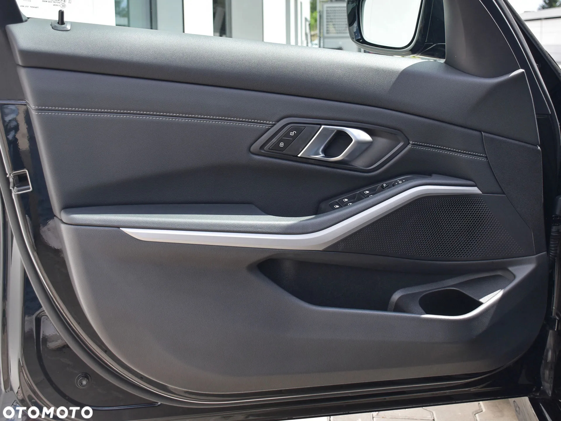BMW Seria 3 318d - 13