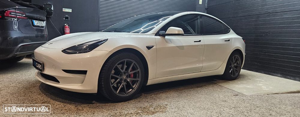 Tesla Model 3 Standard Range Plus RWD - 3