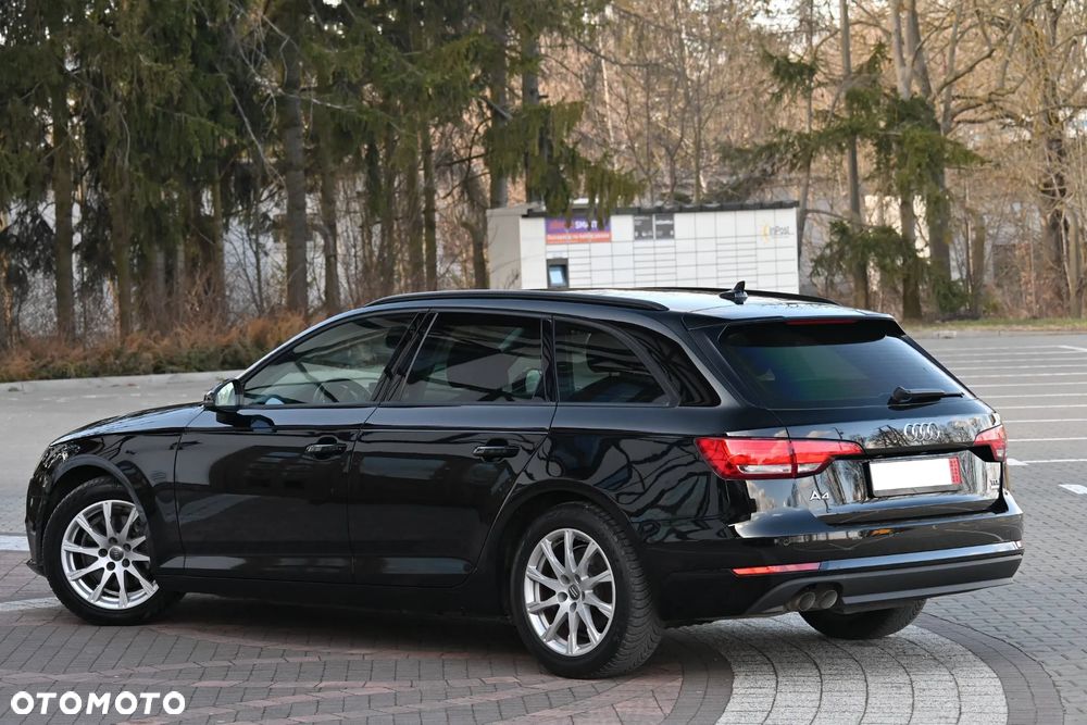 Audi A4 Avant - 11