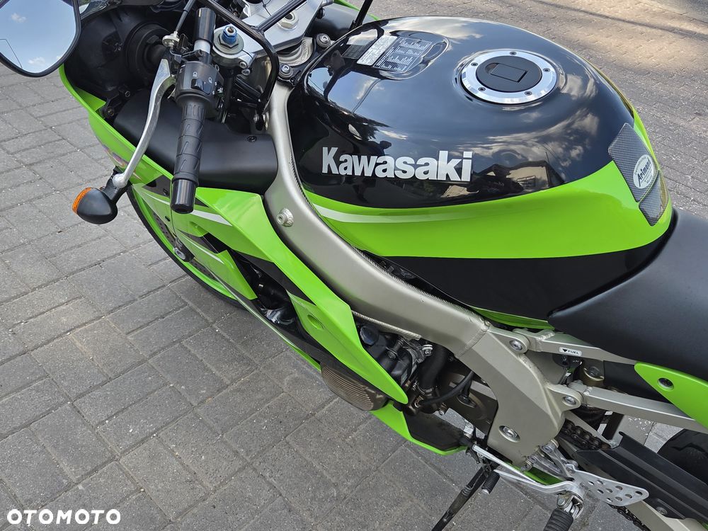 Kawasaki ZX - 21