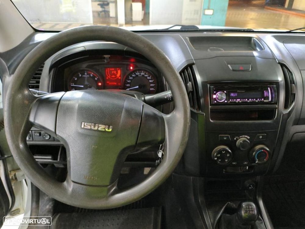 Isuzu D-Max 1.9 Ddi CD 4WD L CH c/IVA - 3