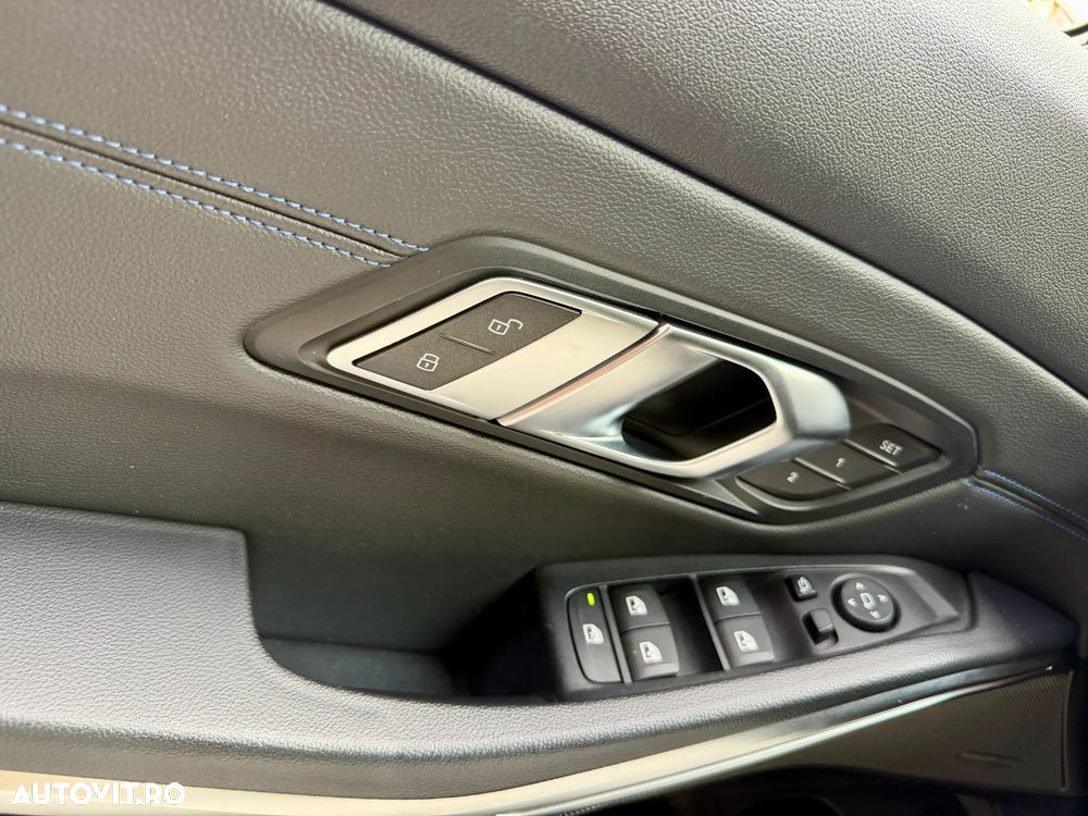 BMW M3 M340i xDrive AT MHEV - 17