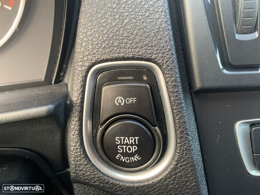 BMW 220 d Coupe Pack M - 30