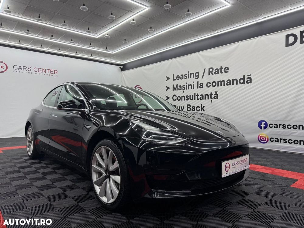 Tesla Model 3 - 2