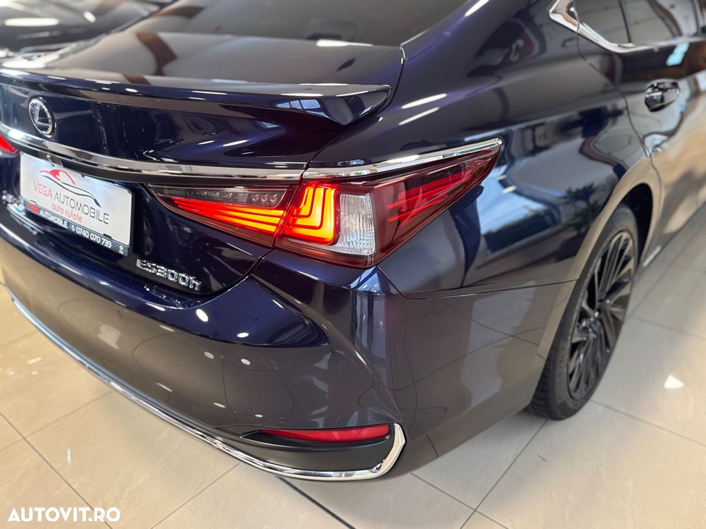 Lexus Seria ES 300h Luxury Line - 38