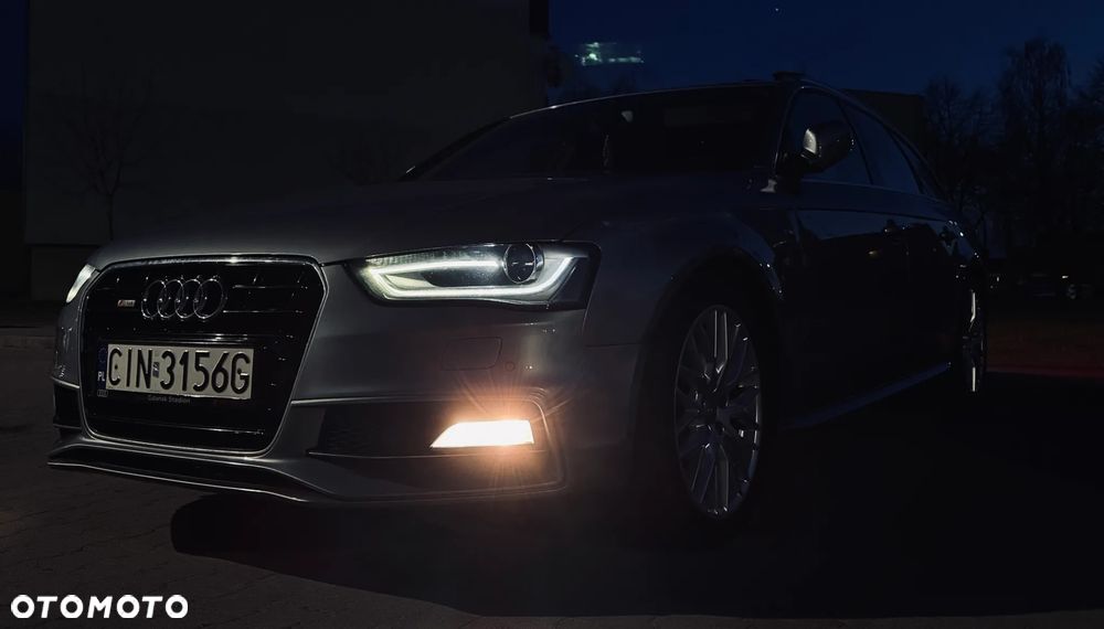Audi A4 Avant - 30
