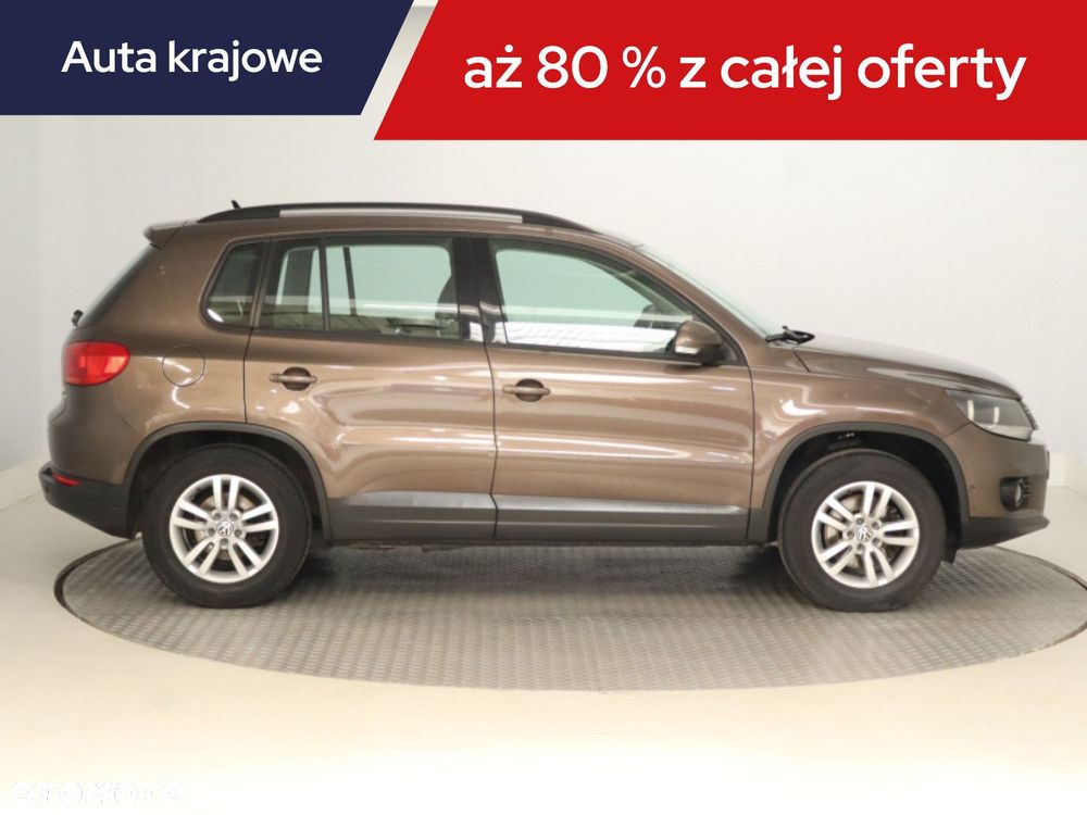 Volkswagen Tiguan - 8