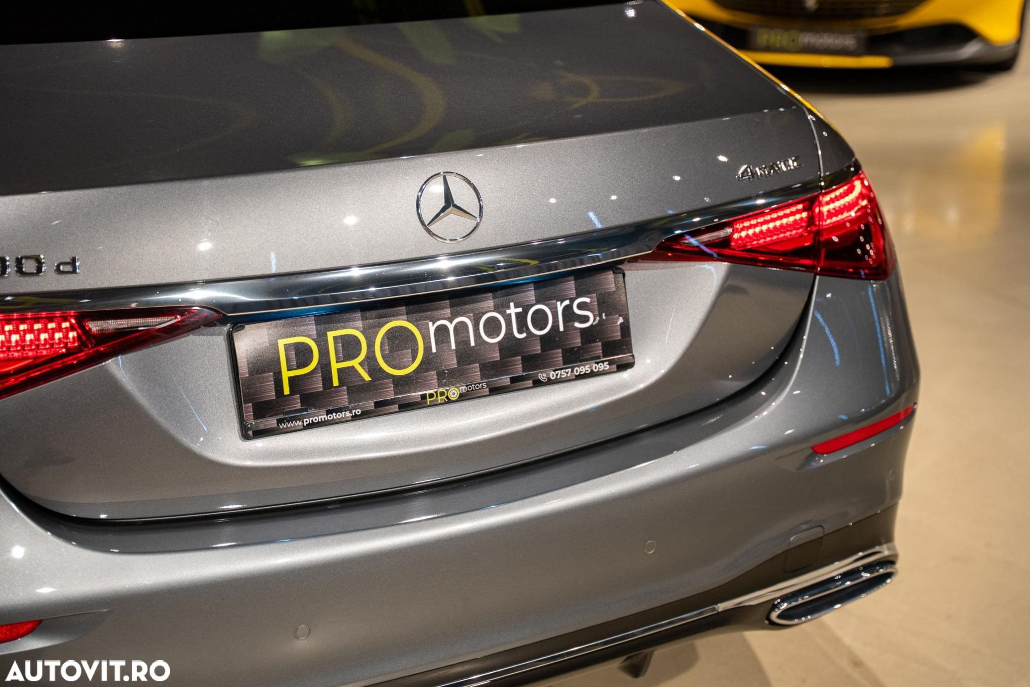 Mercedes-Benz S 400 d 4Matic L 9G-TRONIC - 17