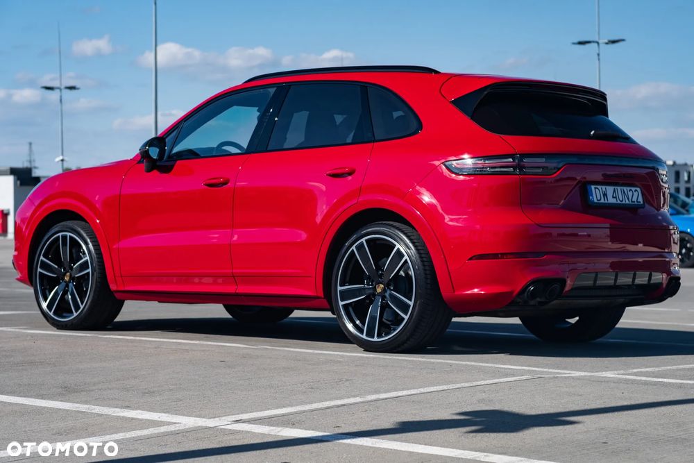 Porsche Cayenne Turbo - 3