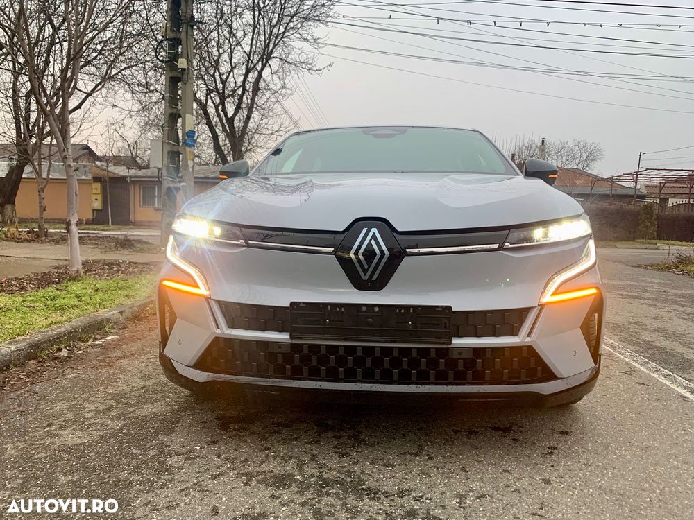Renault Megane E-TECH 60 kWh 220 CP Techno - 15