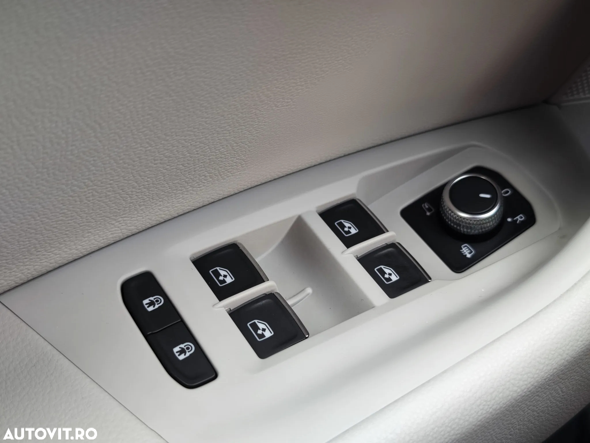 Volkswagen Touareg V6 TDI Elegance - 25