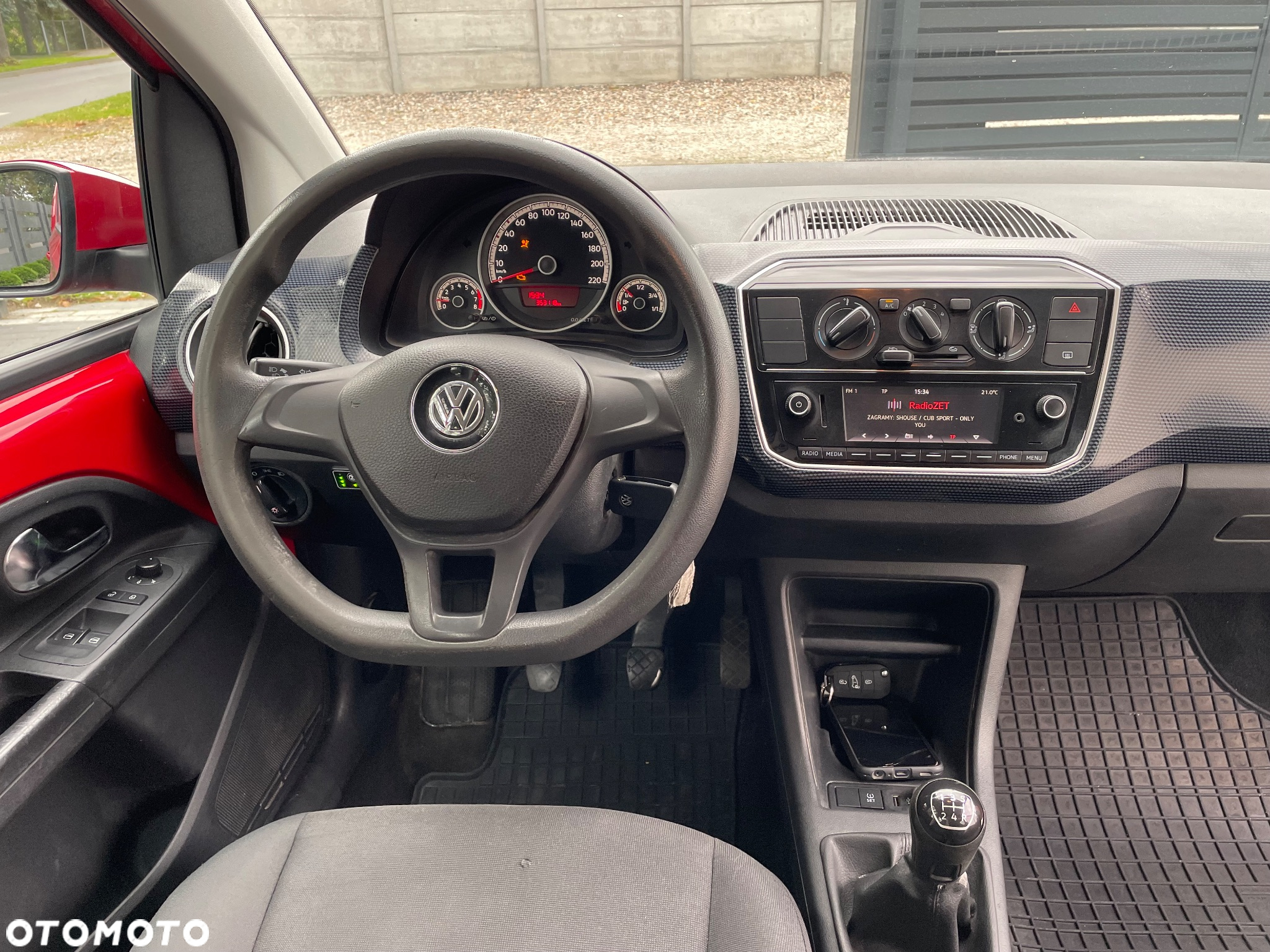 Volkswagen up! 1.0 street - 16