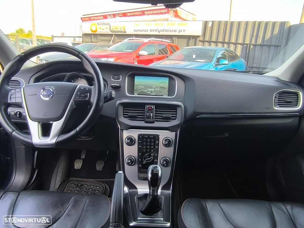 Volvo V40 D2 Ocean Race - 9