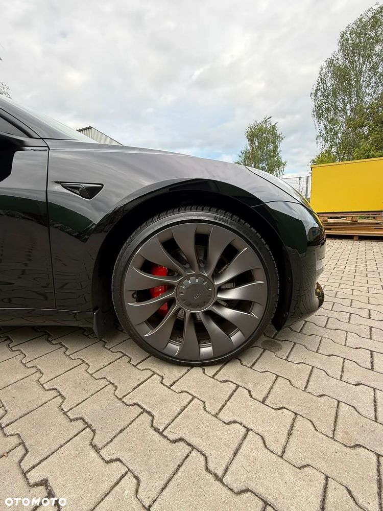Tesla Model 3 - 25