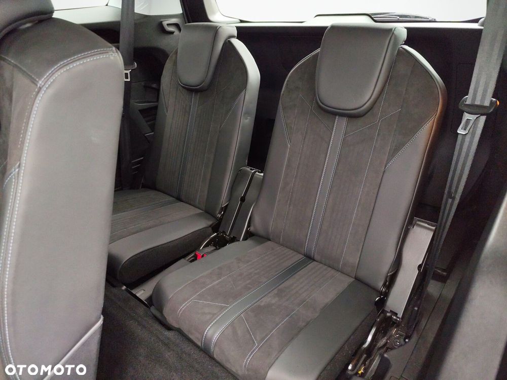Peugeot 5008 - 23