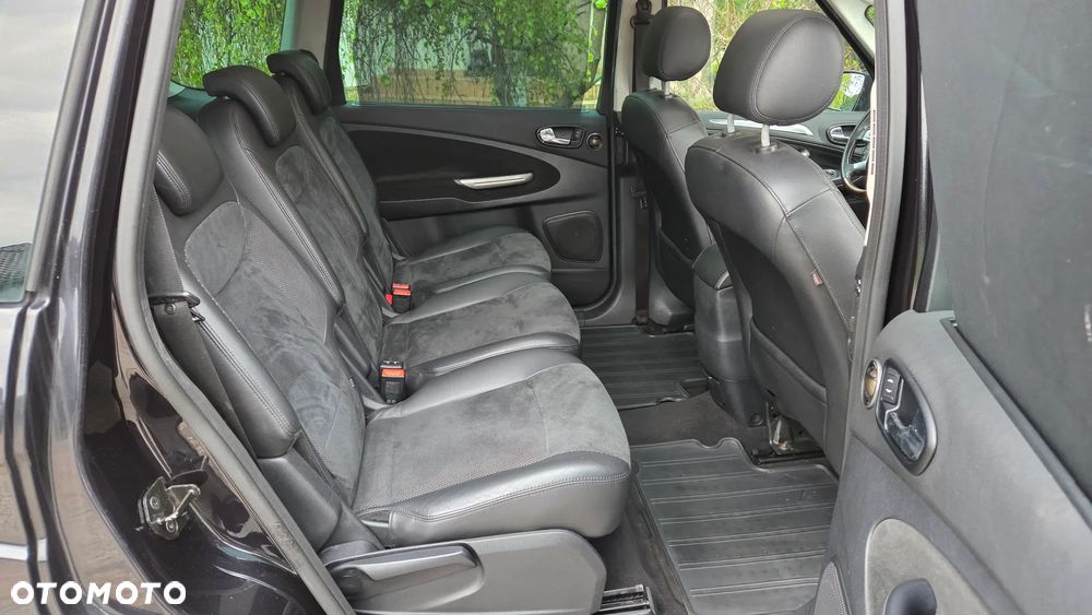 Ford S-Max 2.0 TDCi Titanium - 19