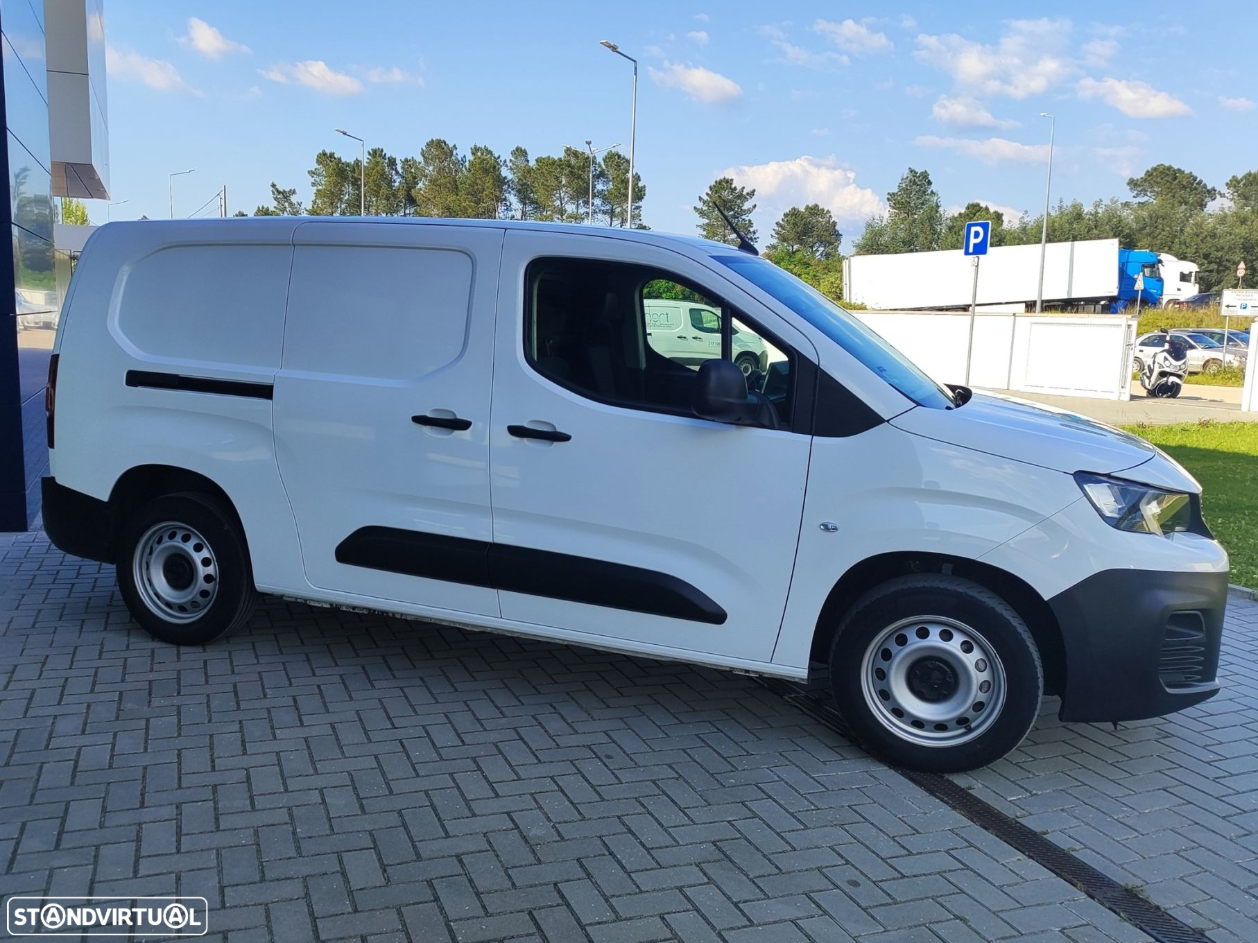 Peugeot Partner 1.5 BlueHDi Premium Longa - 4