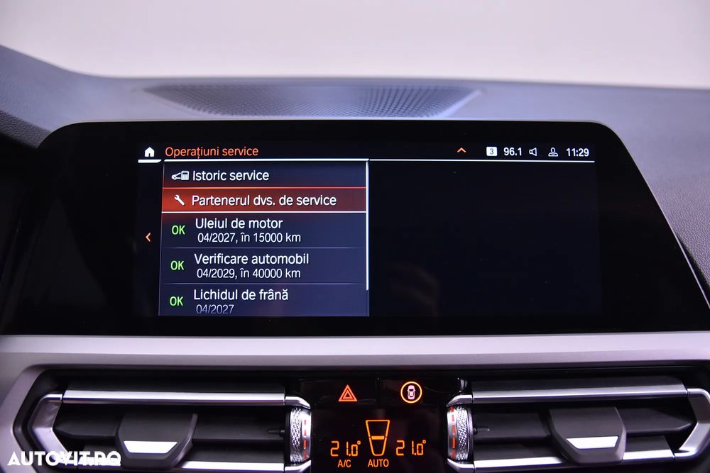 BMW Seria 3 318d Touring Aut. - 22