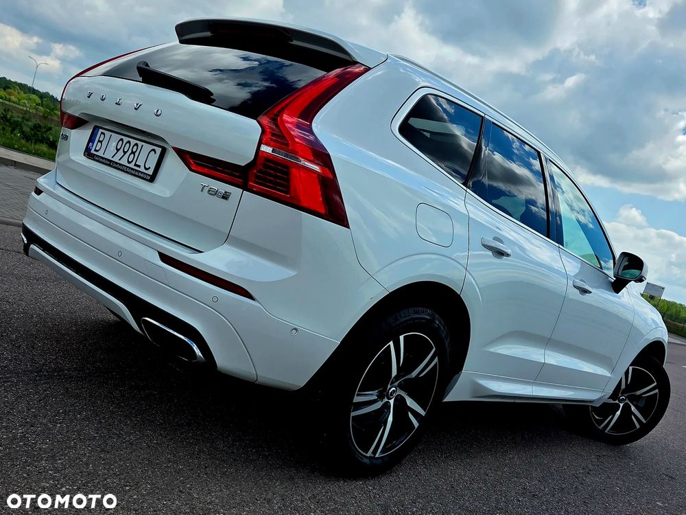 Volvo XC 60 T8 AWD Plug-In Hybrid R-Design - 2